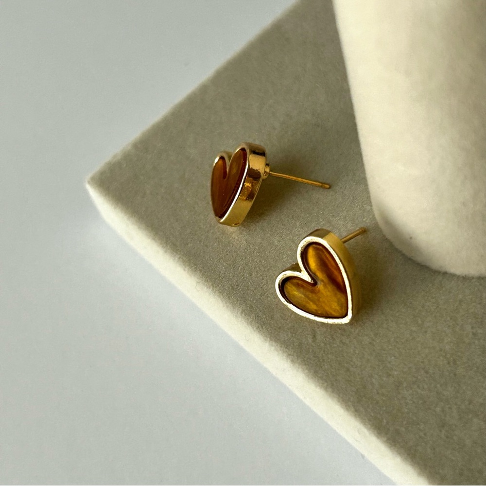 🍂Sweet Heart Earrings. Cheetah, Brown or Ivory with Gold. - Picture 8 of 12